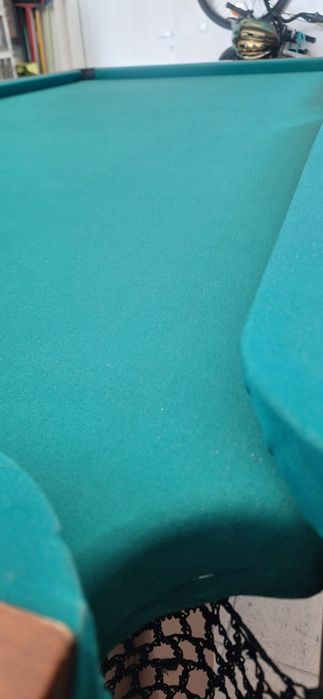 Mesa de Bilhar Convertível (c/ Tampo de Jantar) + Acessórios