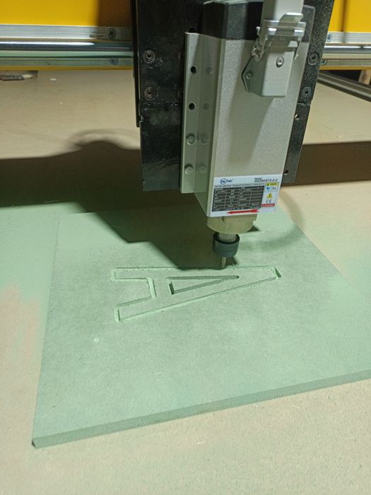 CNC router nova  área útil 2000 x1300