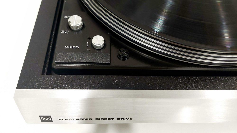 Gira-Discos "high-end" DUAL CS-626 "Direct Drive" / "ULM ORTOFON" (imaculado)
