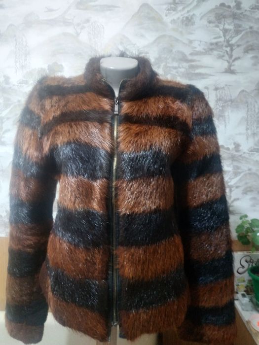 Полушубок жіночий