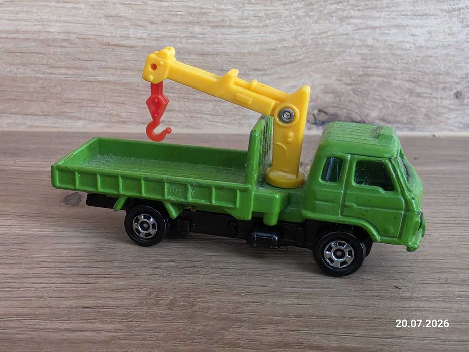 Tomica 1/104 - Nissan Diesel Condor