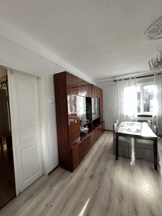 Здам Будинок біля Центру Жуковського(Архітектора Бургіньйона)