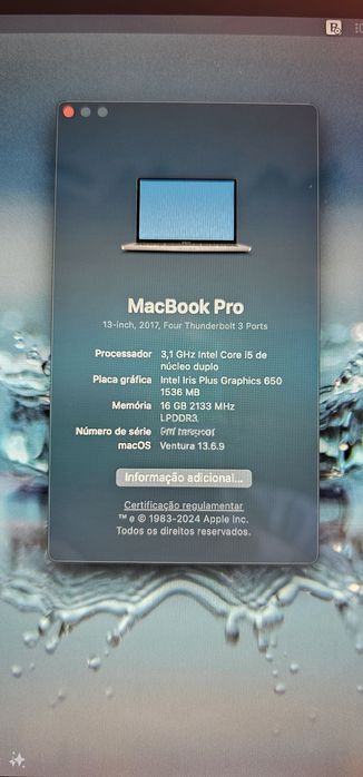 Combo Macbook Pro 13" Touch Bar 16GB 2017 + Brydge Vertical Dock