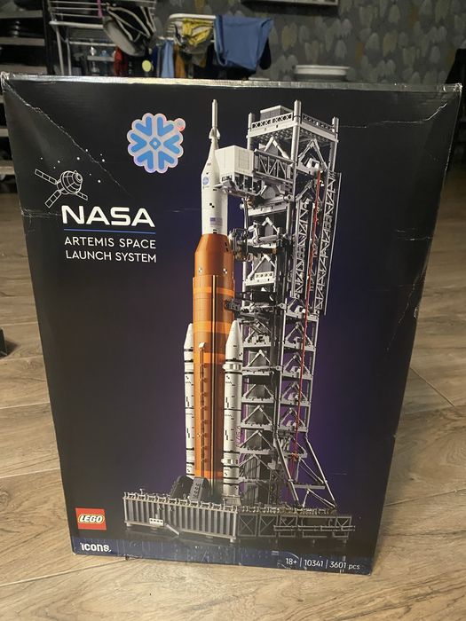 LEGO ICONS 10341 - Rakieta SLS NASA Artemis
