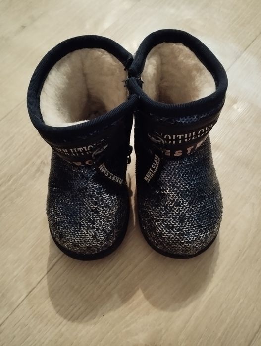 Продам одяг для дівчинки