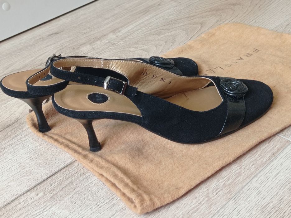 Замшеві шкіряні туфлі