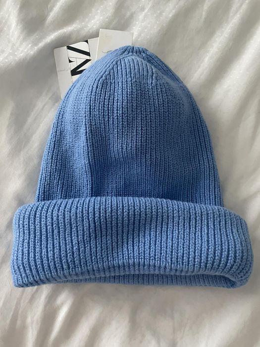 Zara нова шапка синього  кольору