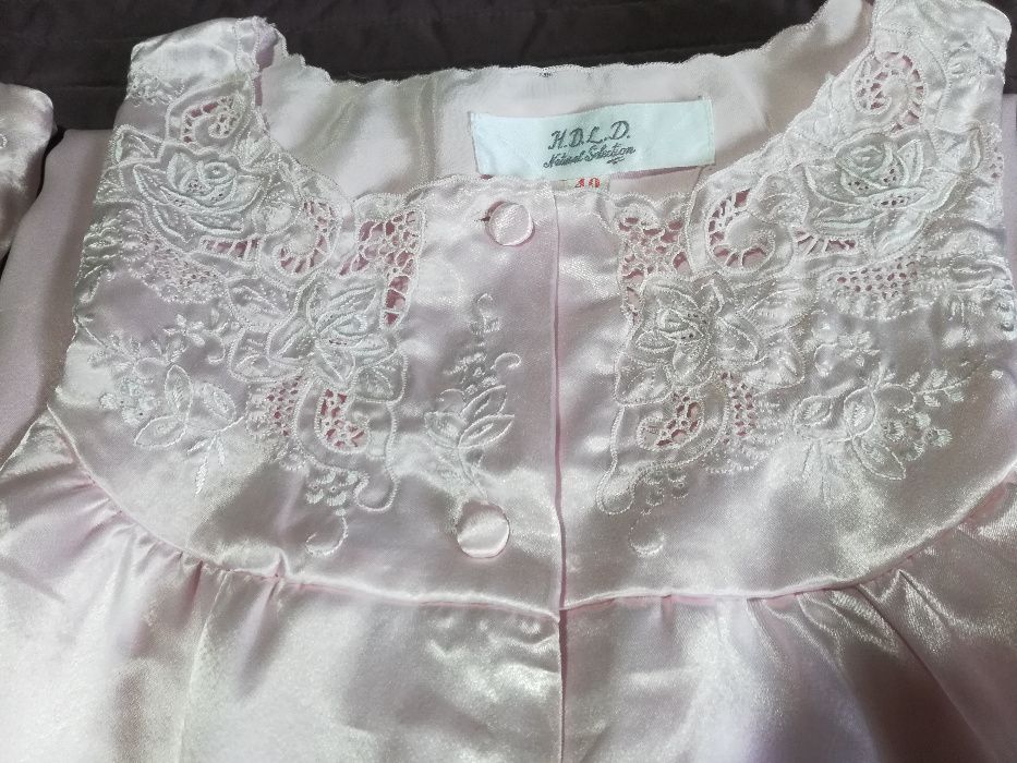 Camisa de noite e Robe em Cetim - NOVO