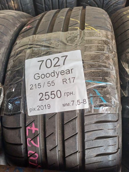 Продам летние шини 215/55 r17