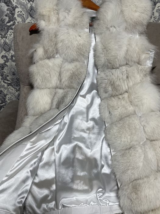 Жилетка з хутра песця