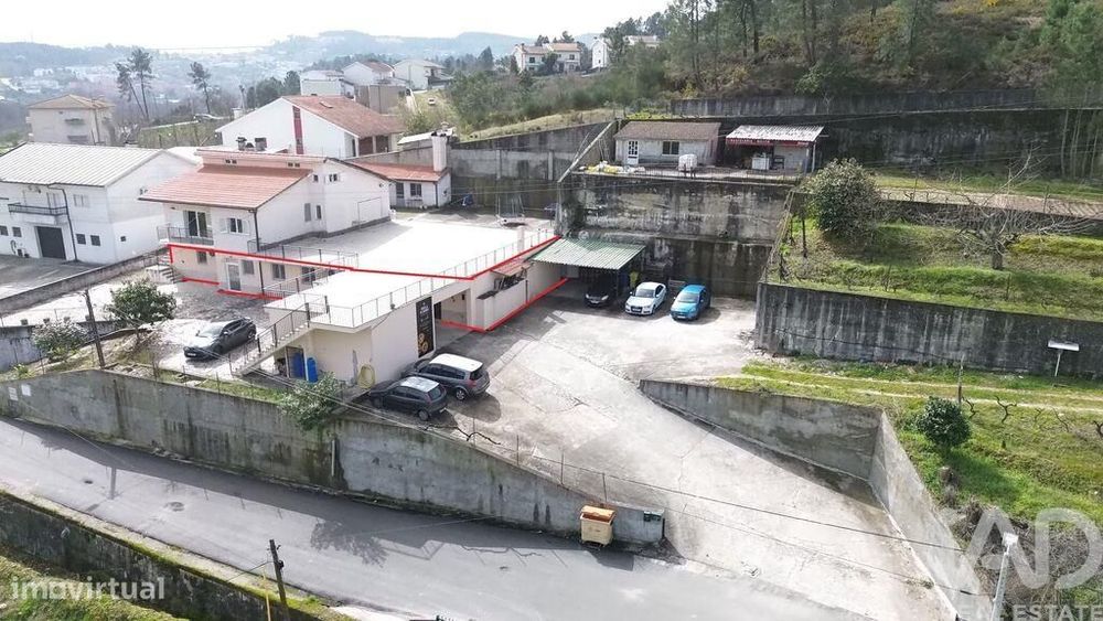 Loja / Estabelecimento Comercial em Vila Real de 300,00 m2