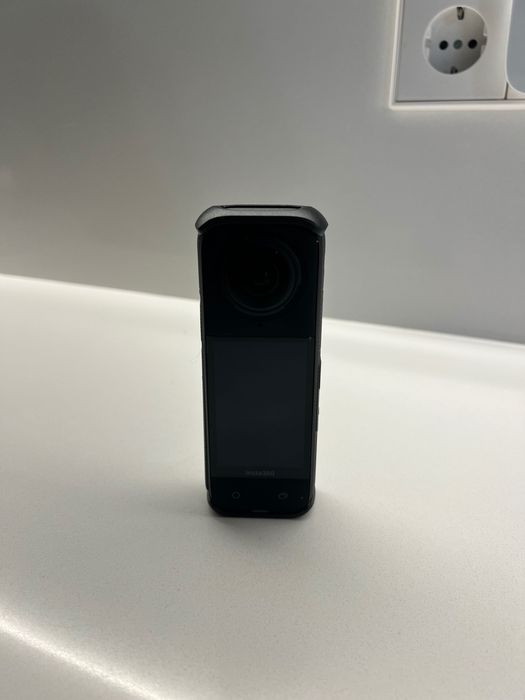 Câmaras de Ação – Insta360 X4 e GoPro Hero 11 Black + Acessórios