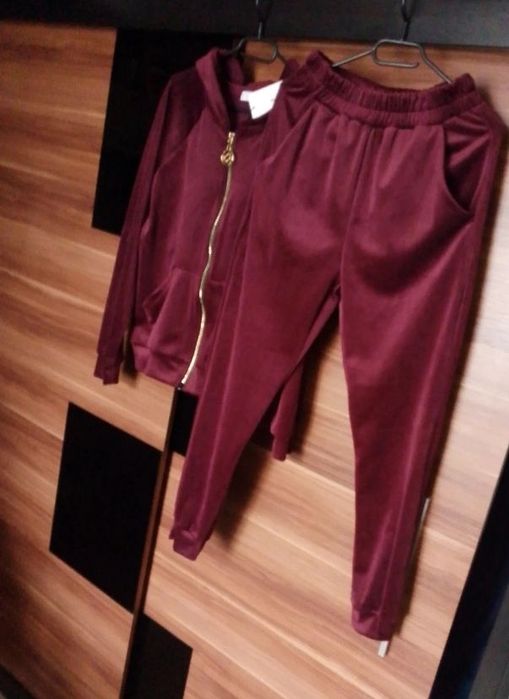 Dres welurowy nowy z  metkami butik