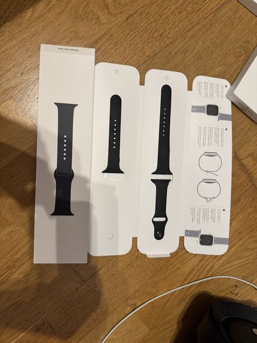 Apple Watch SE Midnight Aluminium 44 MM series 9