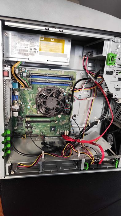 Komputer FUJITSU P720 TOW i3 8GB RAM 250GB HDD WIN10