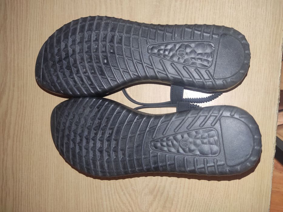 Sandały rozmiar 41 nowe