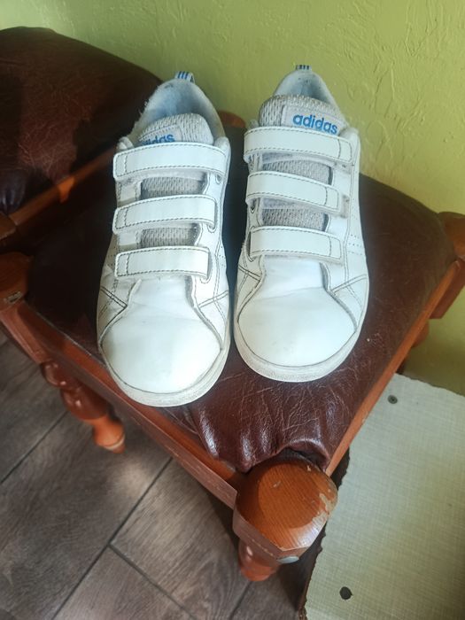 Кросівки adidas, розмір 35