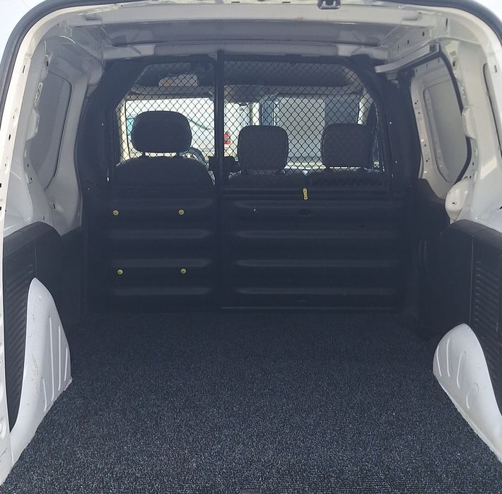 Citroen Berlingo 1.6 HDI 2016|114.000km[3 lugares]