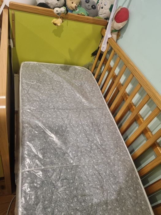 Cama de grades verde