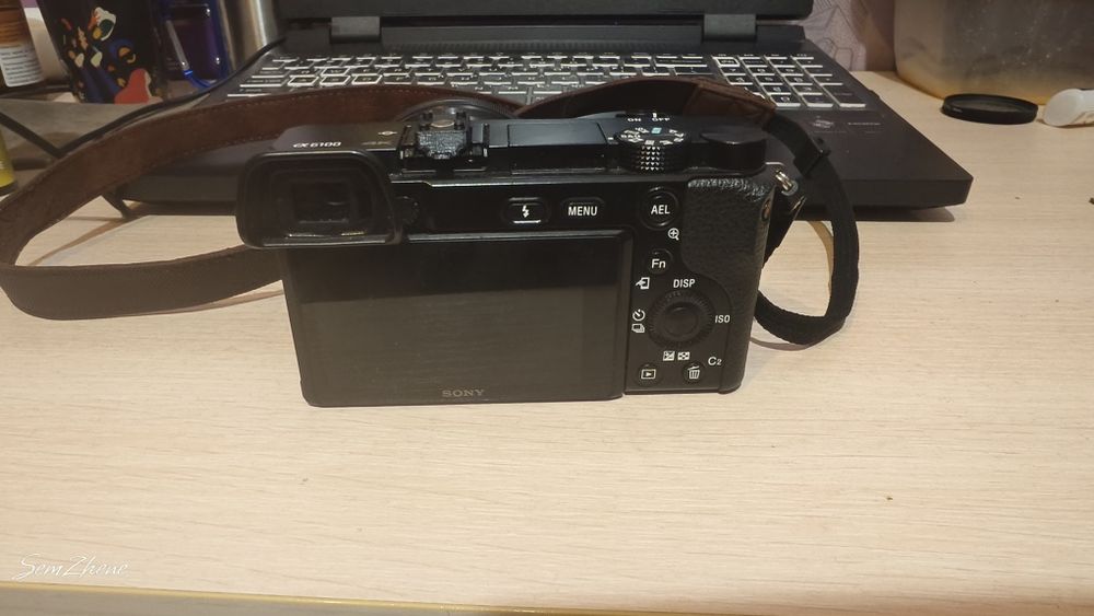 Aparat Sony a6100