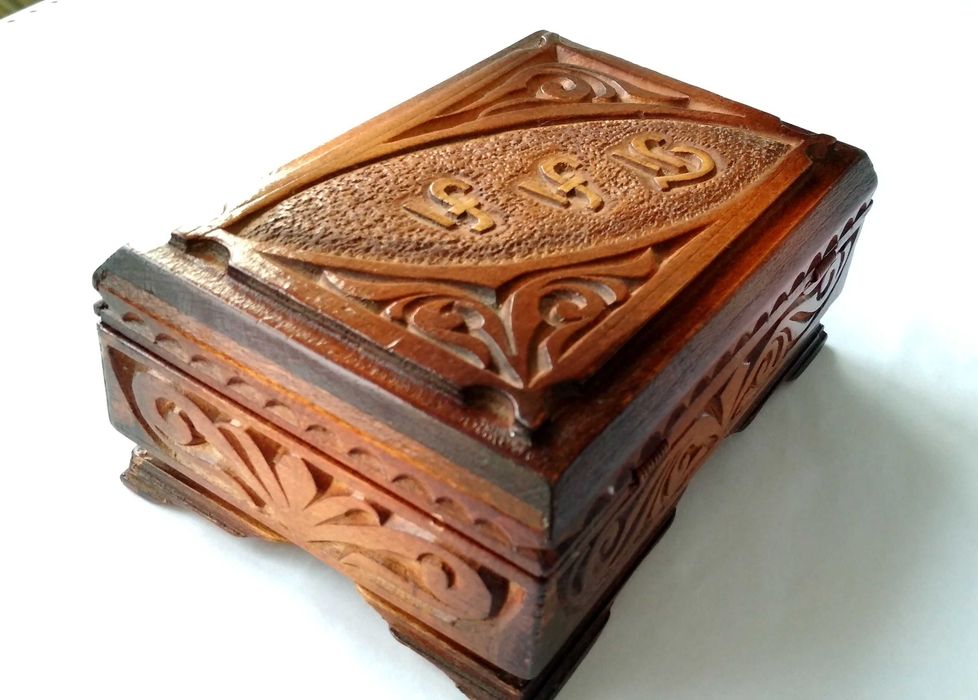 Деревянная Шкатулка.