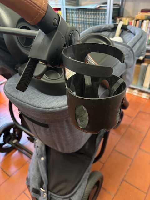 Carrinho de gemeos de zero ate 5 anos. Completo