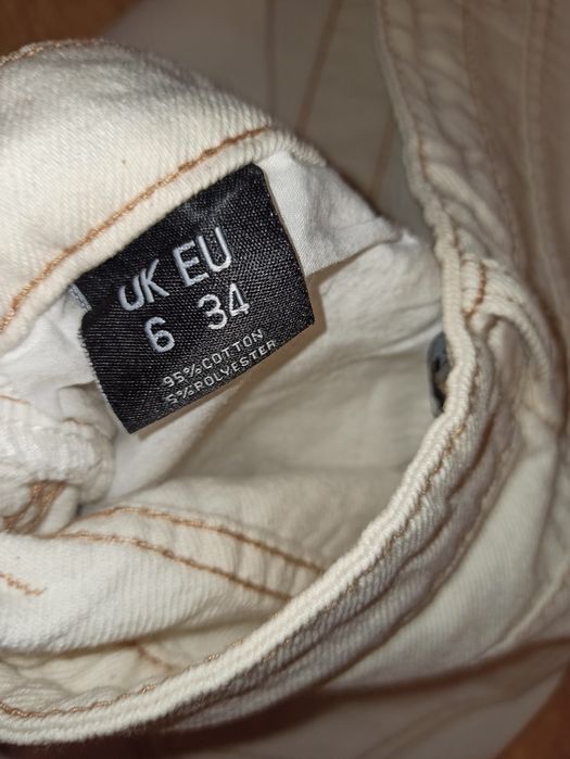 Жіночі штани, мом