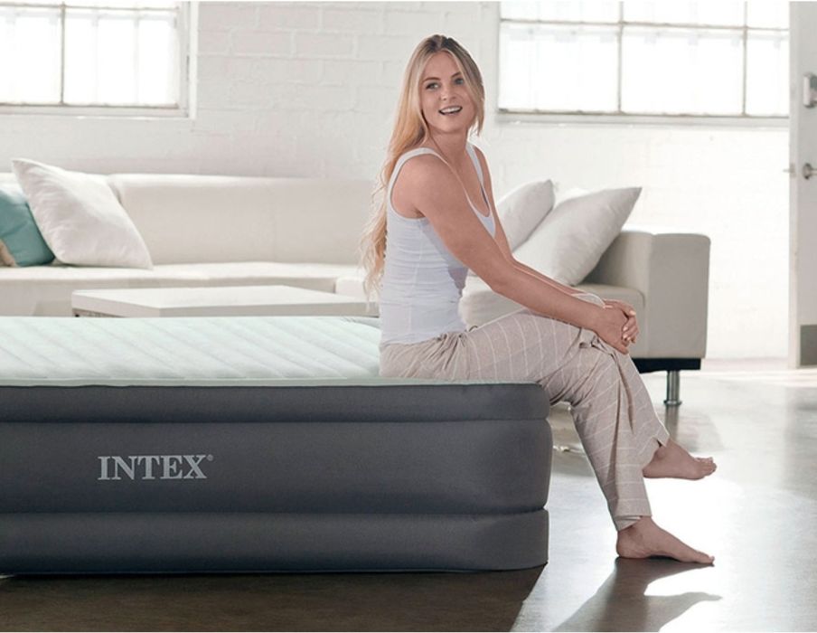 Надувная кровать велюр Intex электро-насос 137х191х46 см