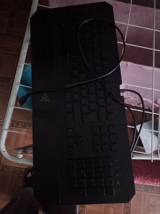 Продам клавиатуру игровую. Хорошая .