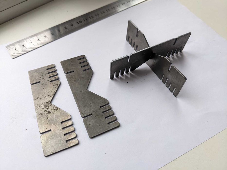 Приладдя для приготування їжі на окопній свічці