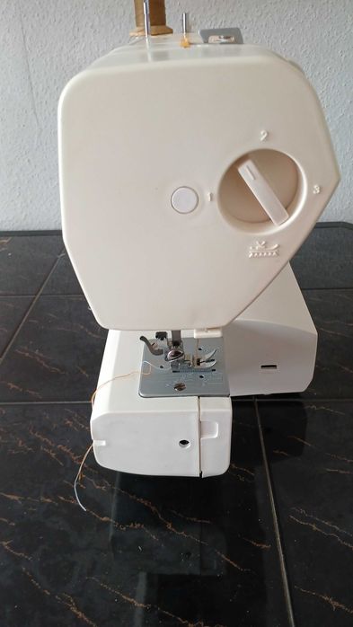 Sprzedam maszynę do szycia  łucznik  Zofia