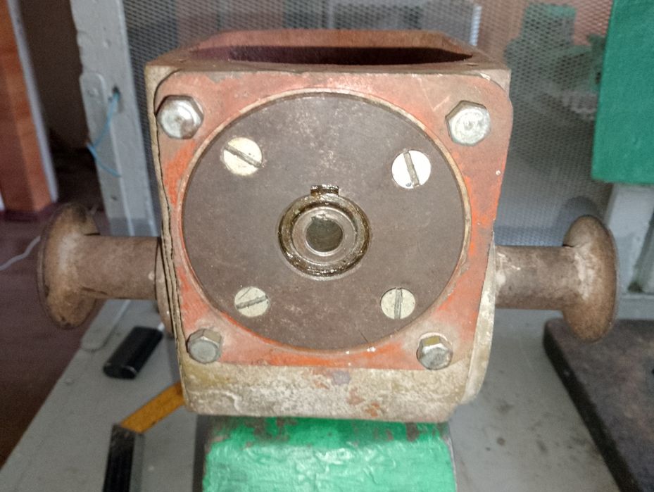 Редуктор червячный