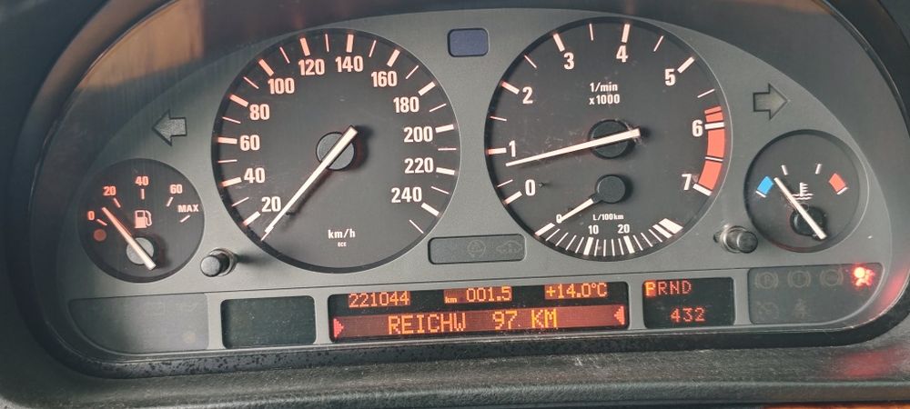 Bmw e38 728 ładna