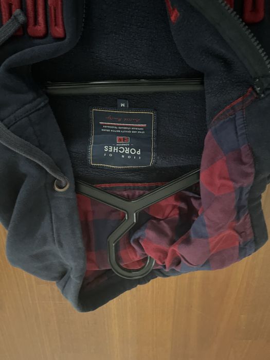 Casaco Lion of Porches