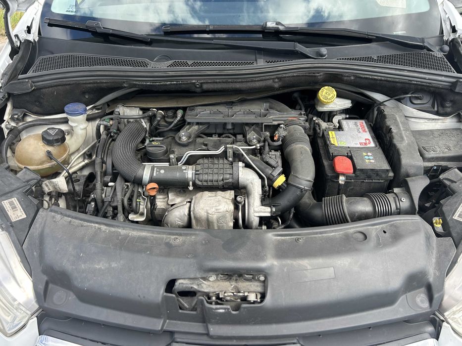 Peugeot 208 - 1.4 HDI 2013