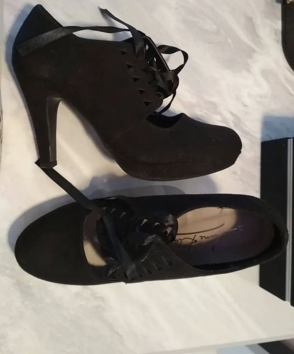 Туфлі жіночі замшеві