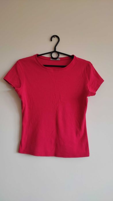 Czerwona koszulka t-shirt
