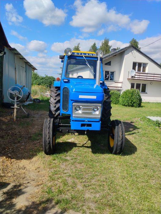 Ciągnik Leyland 384