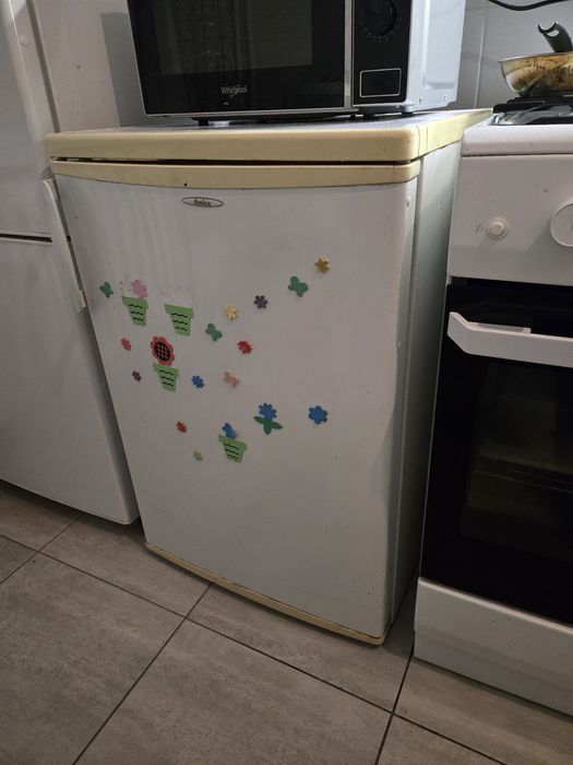 Lodówka z zamrażarką 85cm