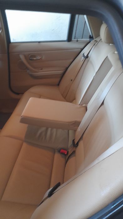 Carro de garagem