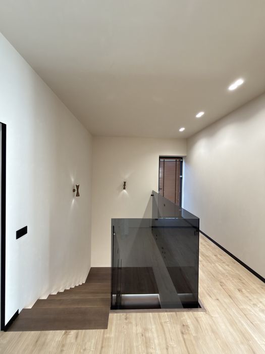 Сучасний будинок 180 м² з ремонтом, меблями та технікою | Газ | Без комісії