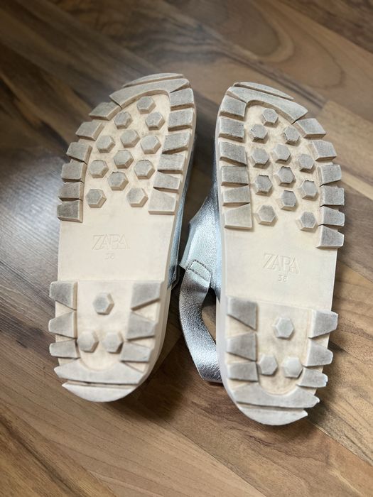 Босоніжки Zara