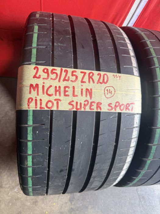 Pneus 295/25/20 Michelin  Impecaveis