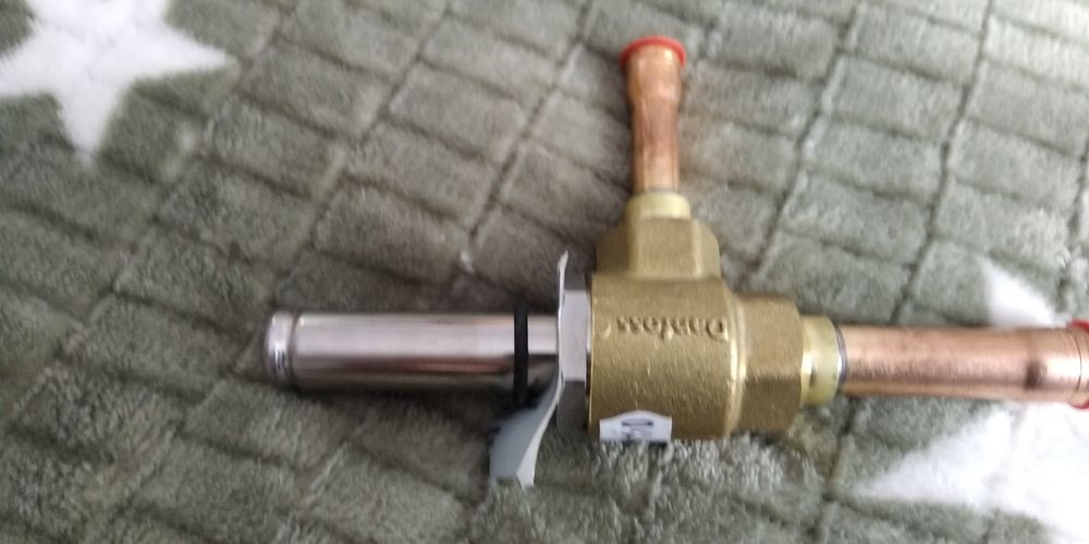 Электронный расширительный вентель DANFOSS AKV 10p2.