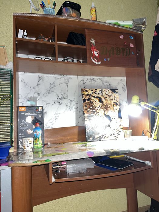 Отдам стол комютерний состояние на фото