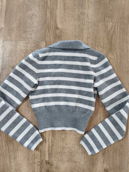 Sweter Bershka – rozmiar S
