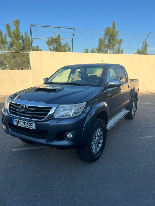 Toyota  hilux 3.0