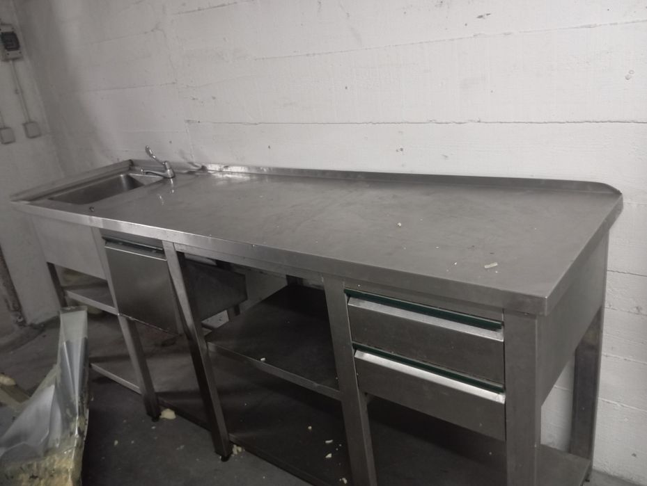 Bancadas de inox em excelente estado