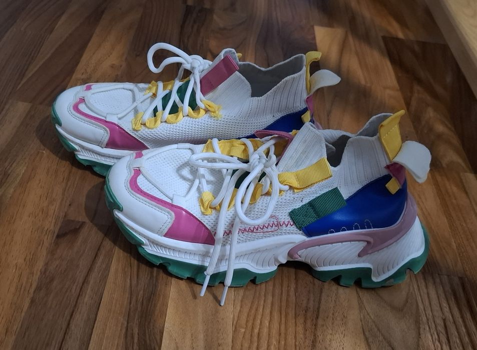 Śliczne  buty adidaski  rozm.37