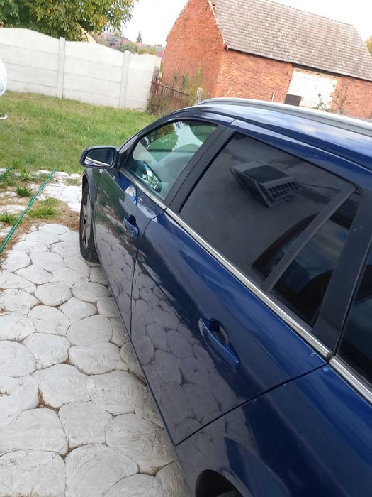 Opel astra 2009 pilne